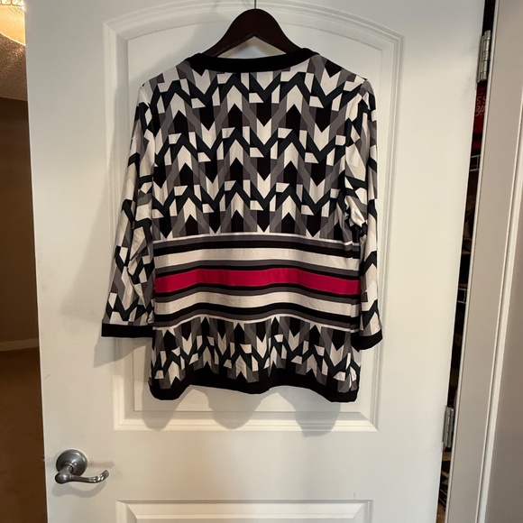 Joseph Ribkoff - geometric top/jacket - Picture 4 of 4